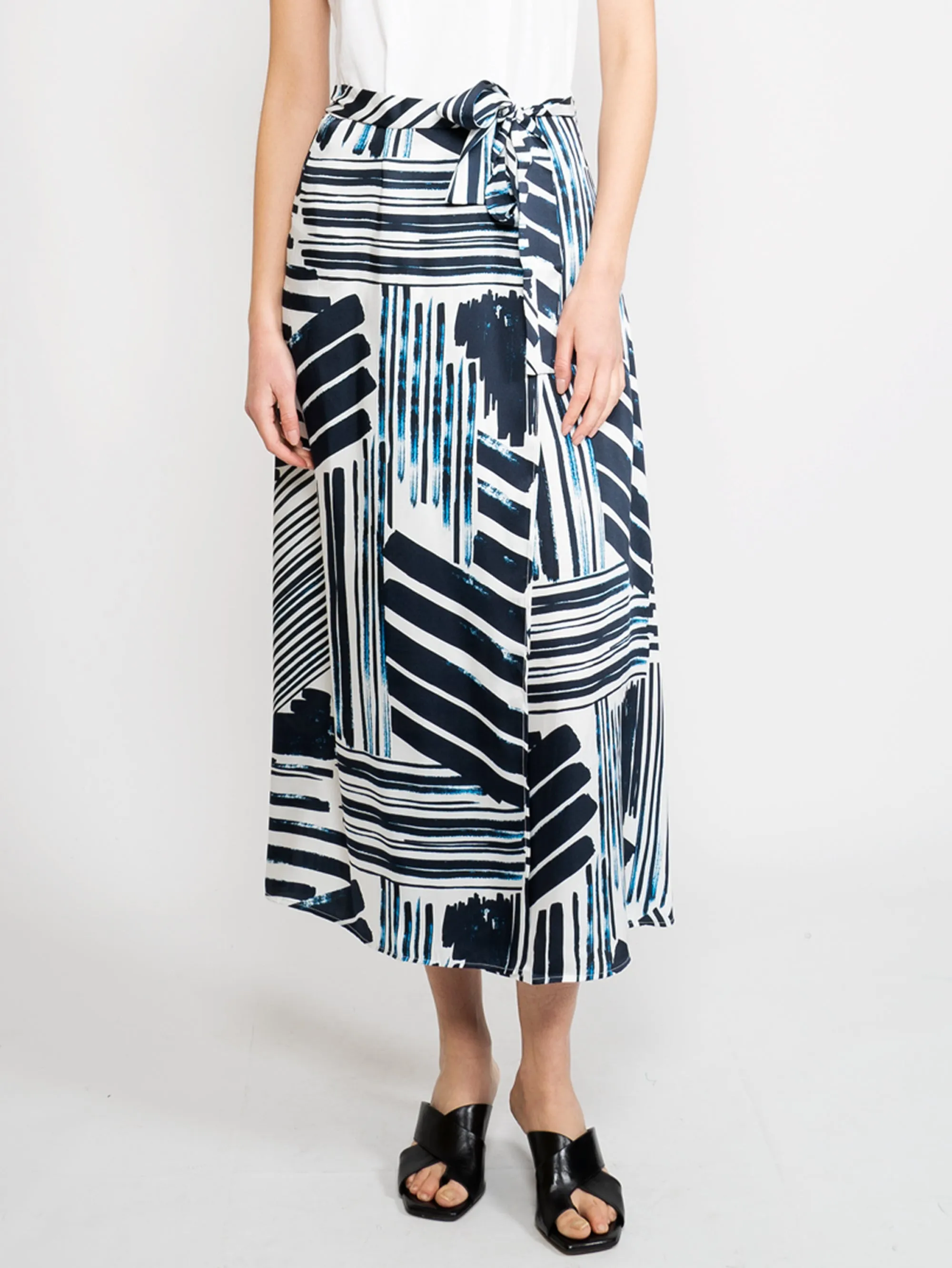 Long White / Blue Brushstroke Striped Dress
