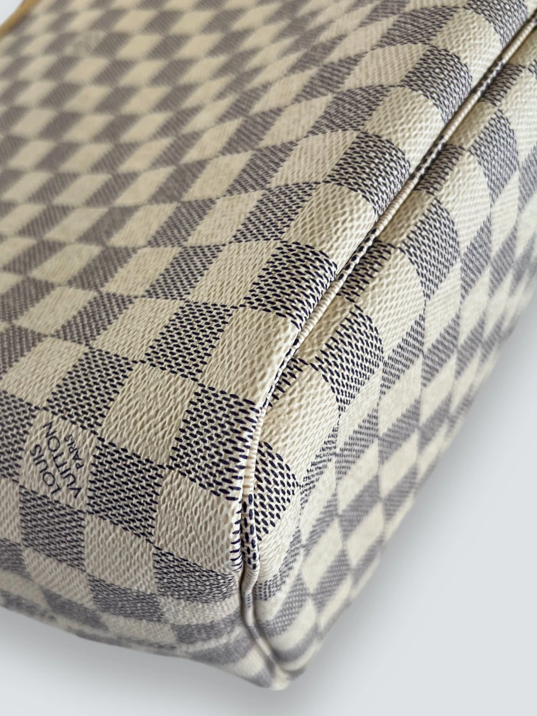 Louis Vuitton Damier Azur Canvas & Leather Neverfull MM