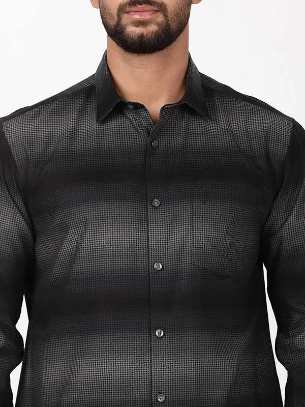 Men Striped Full Sleeve Cotton Shirt