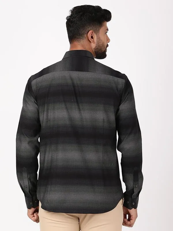 Men Striped Full Sleeve Cotton Shirt