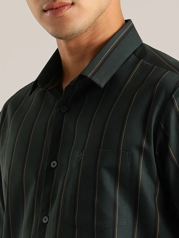 Men Striped Half Sleeve Cotton Shirt