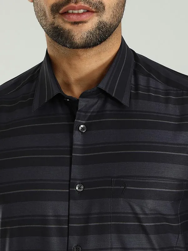 Men Striped Half Sleeve Cotton Shirt