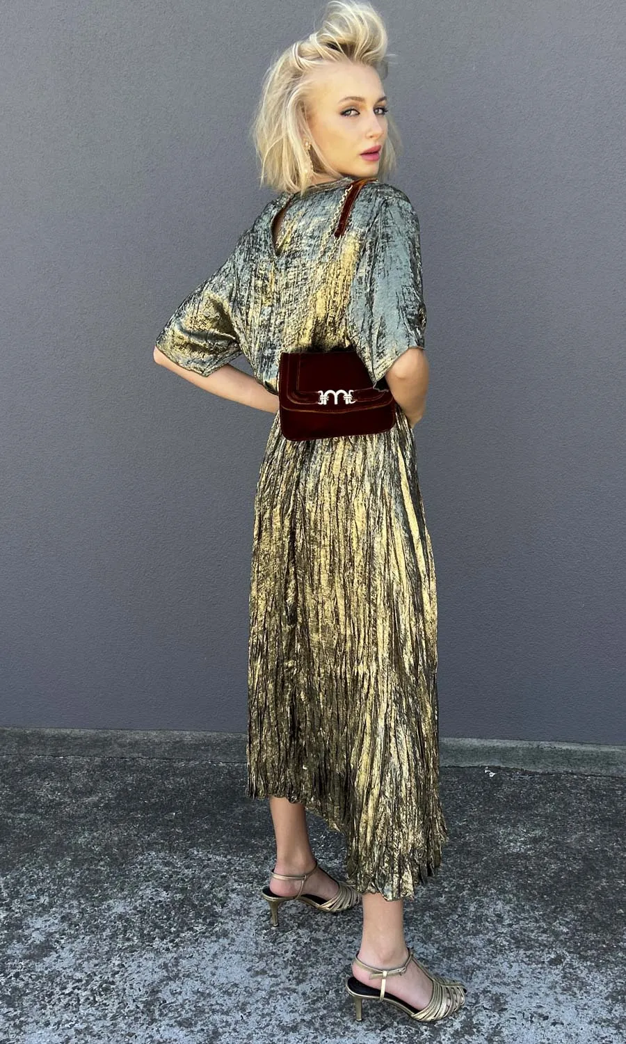Momoni Shoga Plisse Blouse - Dark Gold