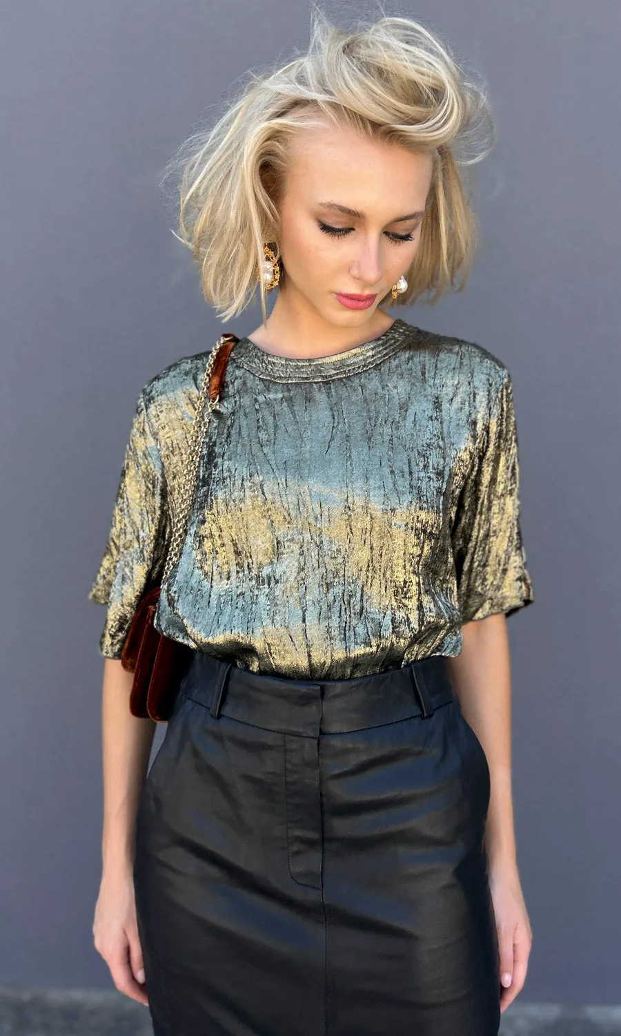Momoni Shoga Plisse Blouse - Dark Gold